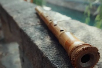 一首调子，乍听简单，却藏着万千世界