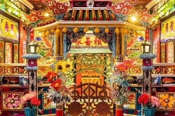 我们忌讳的纸扎，却被法国人拿到博物馆办展览：中国人的死亡是浪漫的