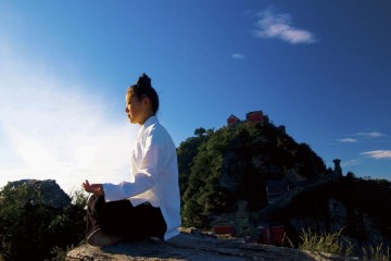 我现在静坐啥感觉都没是怎么回事啊是姿势不对还是功法错叻？